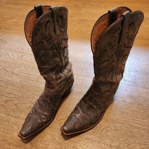 Lucchese Distressed Mad Dog Goat Leather Brown Heeled Boots M5037, Size 7.5B